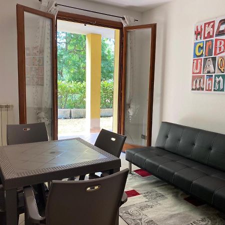 Appartamento Il Faro con giardino in Residence con piscina Desenzano del Garda Esterno foto