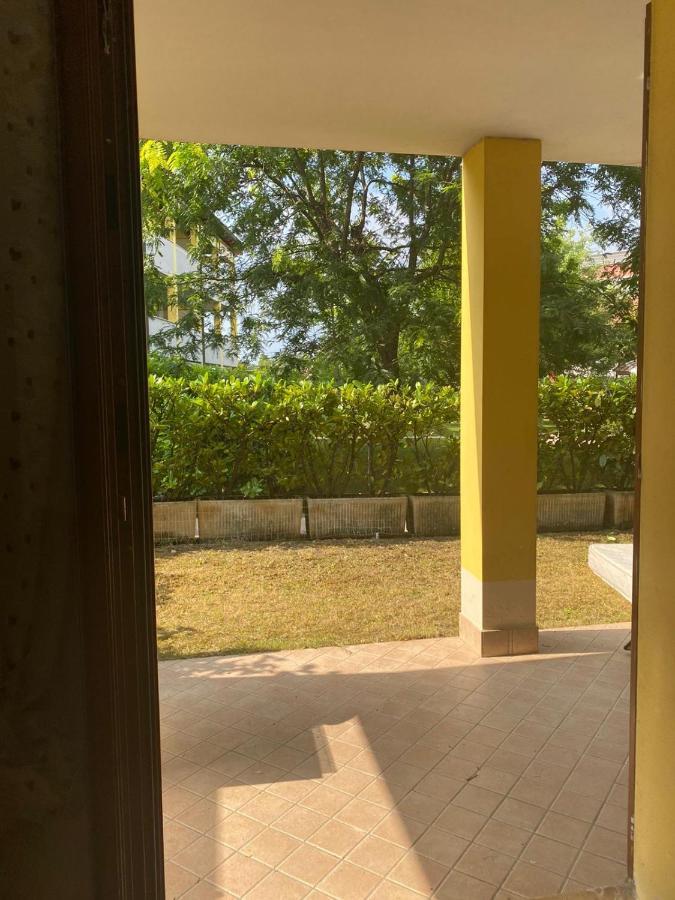 Appartamento Il Faro con giardino in Residence con piscina Desenzano del Garda Esterno foto