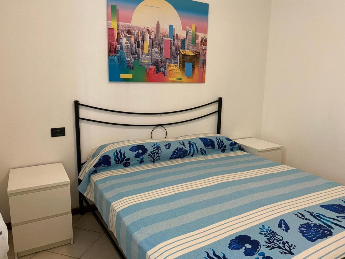 Appartamento Il Faro con giardino in Residence con piscina Desenzano del Garda Esterno foto